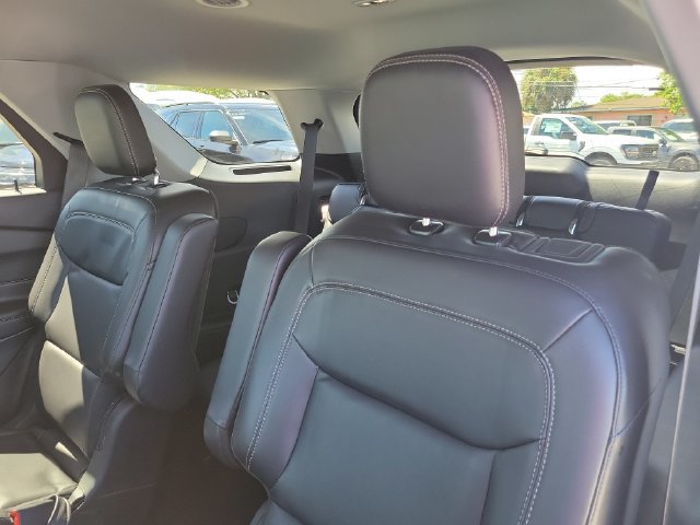Used 2023 Ford Explorer XLT w/ Equipment Group 202A RWD image 10