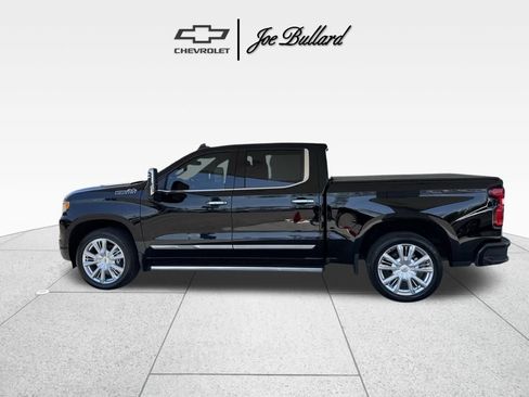 Used 2024 Chevrolet Silverado 1500 High Country w/ High Country Premium Package AWD/4WD image 6