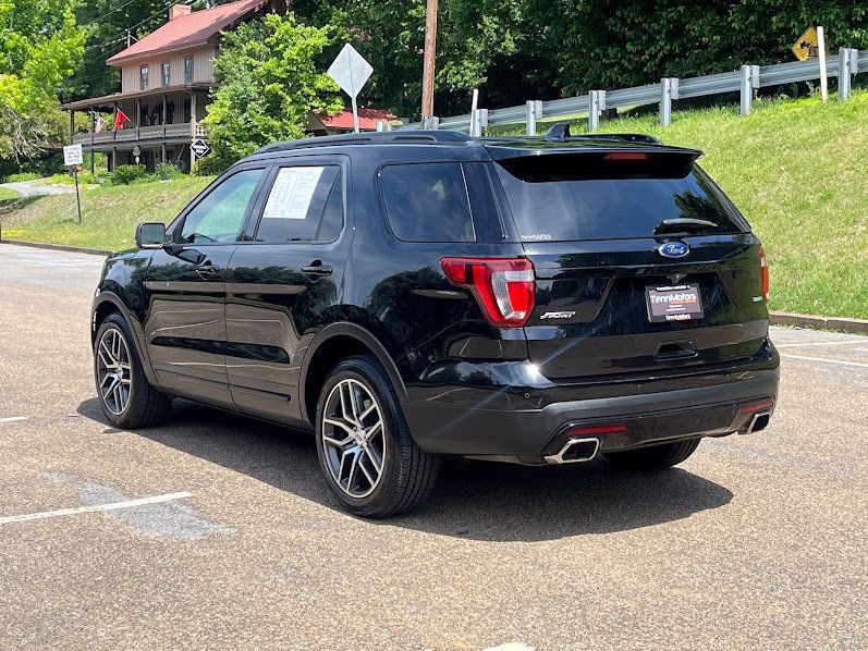 Used 2017 Ford Explorer Sport w/ Equipment Group 401A AWD/4WD image 23