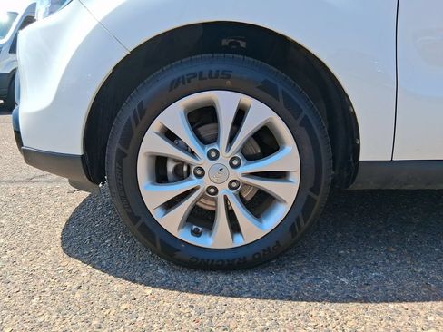 Used 2016 Kia Soul + FWD image 25