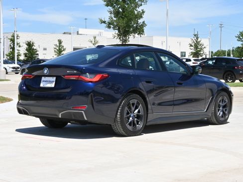 Used 2023 BMW i4 eDrive35 RWD image 10