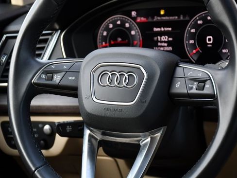 Used 2023 Audi Q5 2.0T Prestige w/ Prestige Package image 25