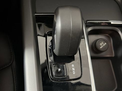 Certified 2025 Volvo XC60 B5 Core w/ Climate Package image 24