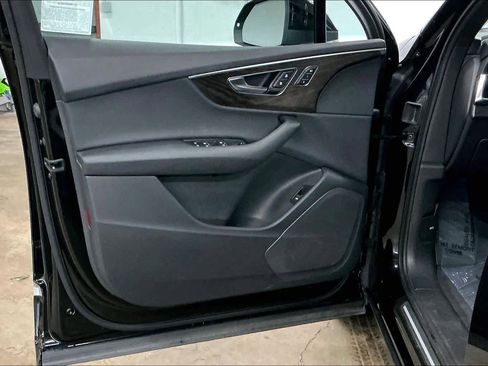 Used 2022 Audi Q7 2.0T Premium image 25