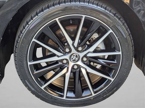 Used 2023 Toyota Camry SE FWD image 23