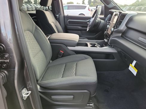 New 2026 RAM 1500 Big Horn AWD/4WD image 14