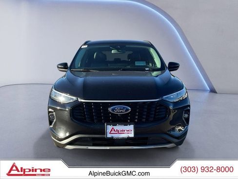 Used 2023 Ford Escape Platinum w/ Premium Technology Package image 8