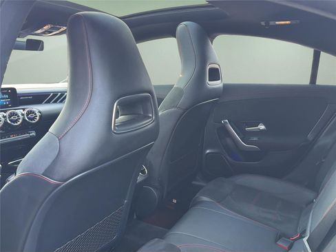 Used 2021 Mercedes-Benz CLA 35 AMG 4MATIC image 24