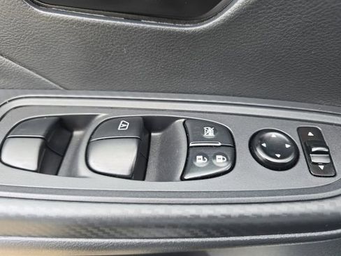 Certified 2025 Nissan Versa S w/ Trunk Package FWD image 28