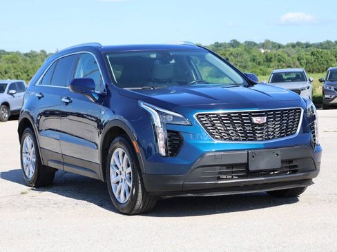 Used 2019 Cadillac XT4 Luxury AWD/4WD image 4