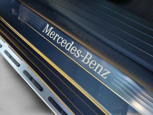 New 2026 Mercedes-Benz GLS 580 4MATIC image 13