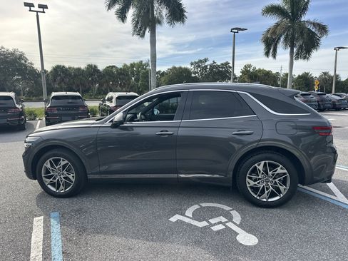 Certified 2022 Genesis GV70 2.5T w/ Advanced Package image 10