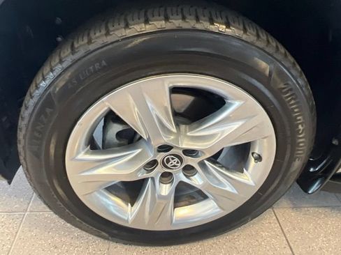 Used 2017 Toyota Highlander Limited AWD/4WD image 43