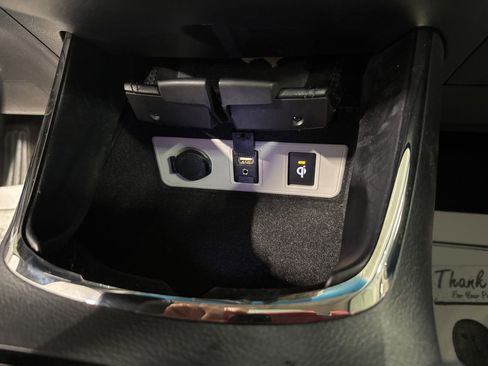 Used 2015 Toyota Avalon Limited w/ Technology Package FWD image 34