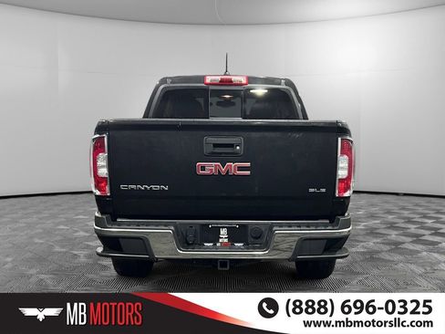 Used 2016 GMC Canyon SLE image 4