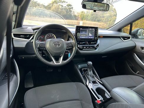 Used 2022 Toyota Corolla SE image 11
