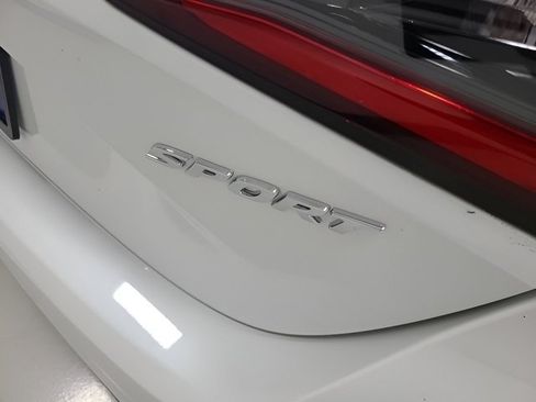 Certified 2024 Honda Civic Sport image 8