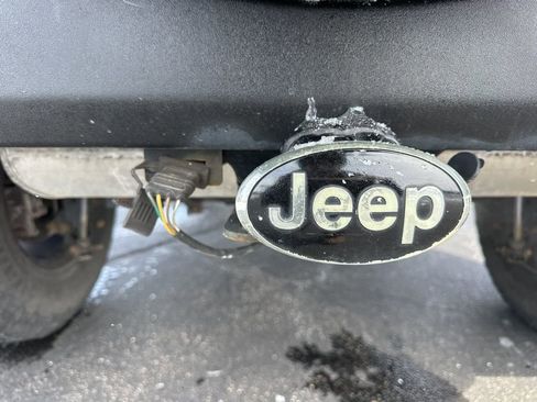 Used 2017 Jeep Wrangler Unlimited Sport w/ Connectivity Group image 14