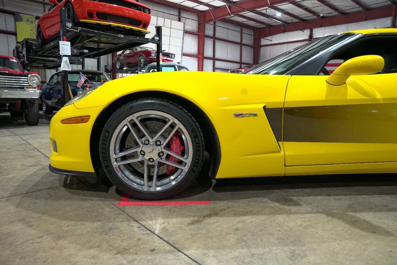 Used 2007 Chevrolet Corvette Z06 w/ Preferred Equipment Group RWD image 3