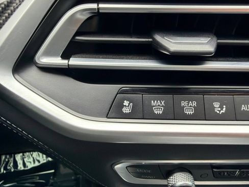 Used 2021 BMW X6 M AWD/4WD image 35