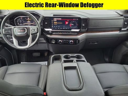 Used 2024 GMC Sierra 1500 SLT image 8