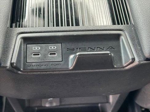 Certified 2025 Toyota Sienna XSE FWD image 24