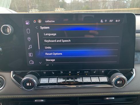 Used 2024 Chevrolet Colorado ZR2 w/ ZR2 Convenience Package III image 23