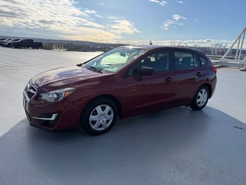 Used 2015 Subaru Impreza 2.0i image 3