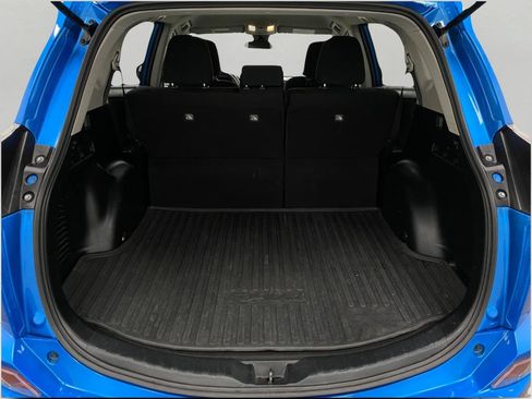 Used 2018 Toyota RAV4 LE w/ All Weather Liner Package AWD/4WD image 6