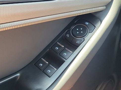 Used 2026 Ford Explorer Active RWD image 14