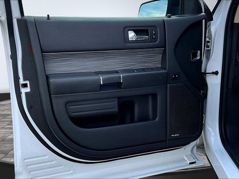 Used 2019 Ford Flex SEL w/ Equipment Group 202A AWD/4WD image 23