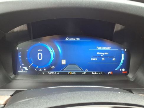 Certified 2023 Ford Explorer Platinum w/ Technology Package AWD/4WD image 23