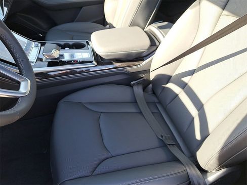 New 2026 Audi Q8 Premium Plus image 18