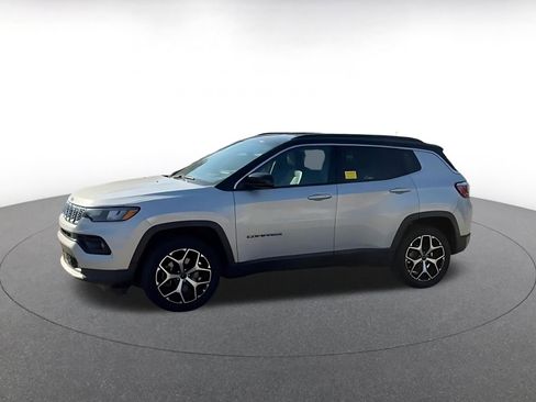 Used 2025 Jeep Compass Limited AWD/4WD image 8