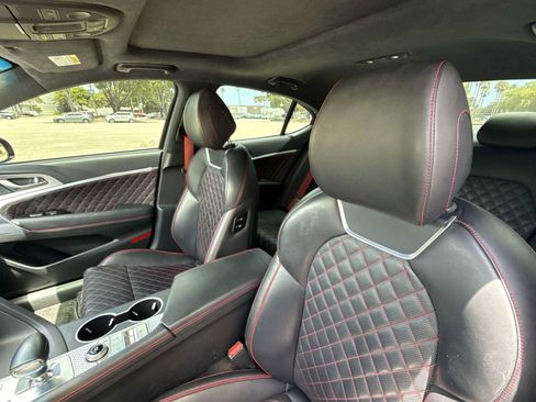 Used 2023 Genesis G70 2.0T w/ Sport Prestige Package RWD image 19