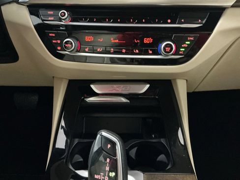 Used 2019 BMW X3 sDrive30i w/ Convenience Package RWD image 12