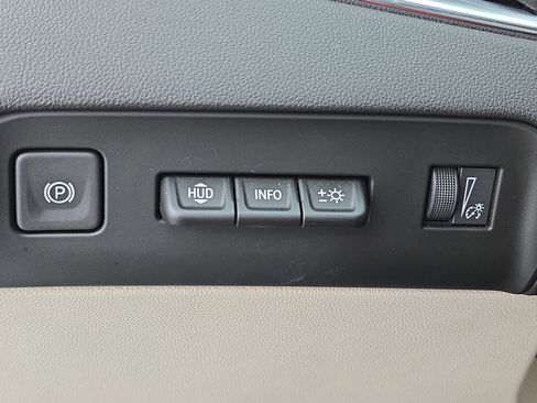 Used 2024 Buick Enclave Avenir w/ Avenir Technology Package FWD image 27