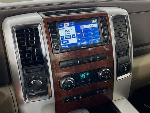 Used 2011 RAM 1500 Laramie AWD/4WD image 16