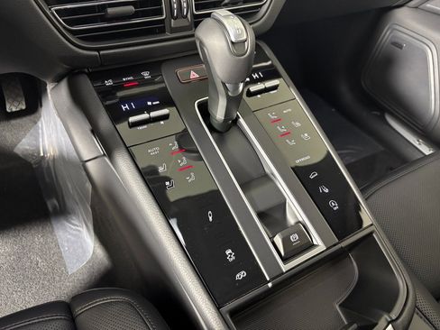 New 2026 Porsche Macan S image 28