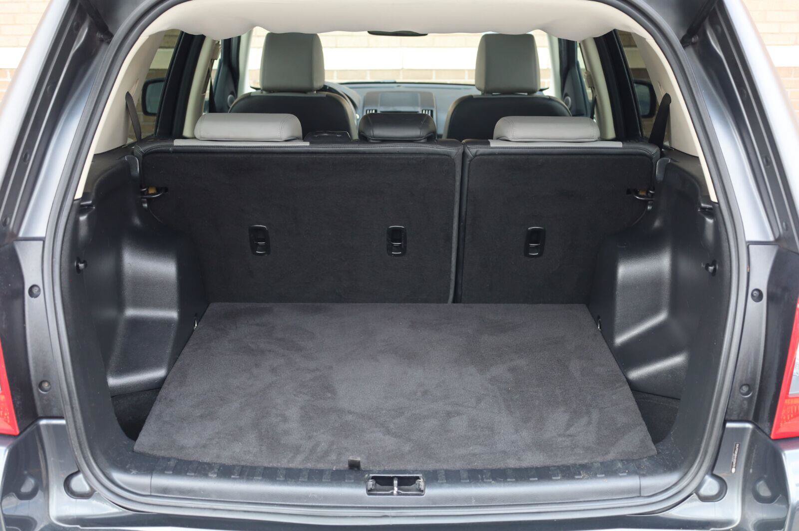 Used 2010 Land Rover LR2 HSE AWD/4WD image 12