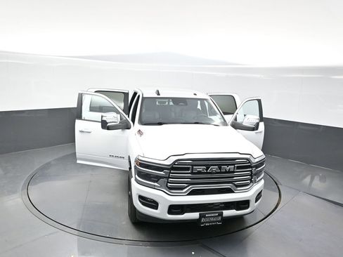 Used 2025 RAM 2500 Laramie image 38