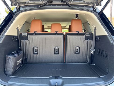 New 2026 Nissan Pathfinder Platinum FWD image 24