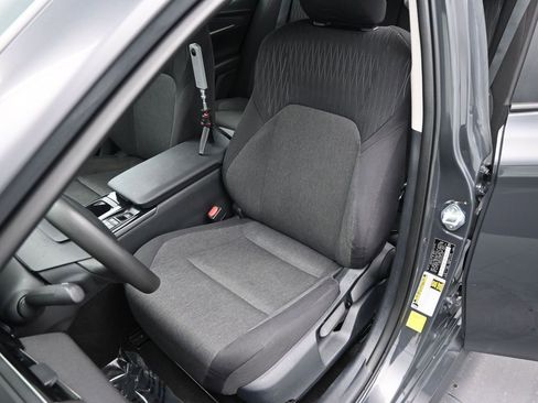 Used 2025 Toyota Camry LE image 10