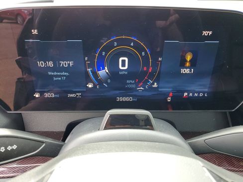 Used 2024 Chevrolet Traverse RS AWD/4WD image 10