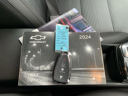 Used 2024 Chevrolet Trax LT w/ Driver Confidence Package image 59