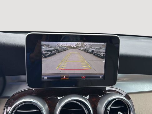 Used 2017 Mercedes-Benz GLC 300 4MATIC image 13