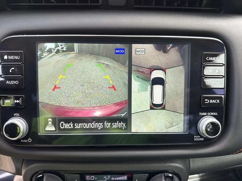 Used 2024 Nissan Kicks SR w/ SR Premium Package FWD image 29