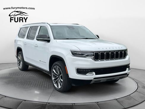 Used 2024 Jeep Wagoneer L Series III w/ Premium Group I AWD/4WD image 1