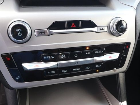 Certified 2022 Ford Explorer XLT w/ Equipment Group 202A image 18