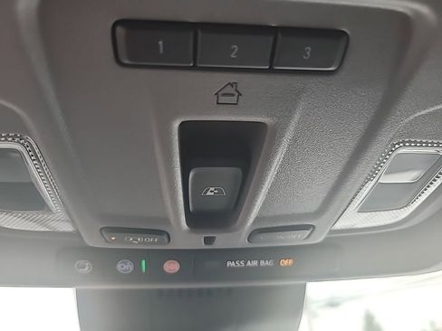 Certified 2022 Chevrolet Silverado 1500 LTZ w/ LTZ Convenience Package II image 32